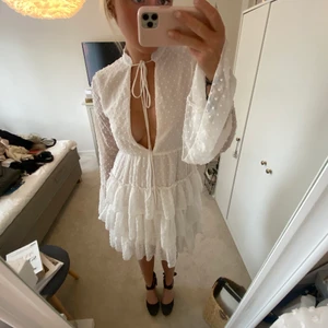 Klänning - Perfekta studentklänningen😭😍 vet ej märke, passar som en s skulle jag säga