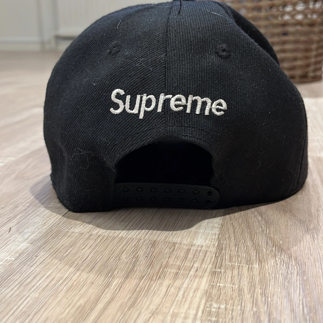 Supreme  - 90