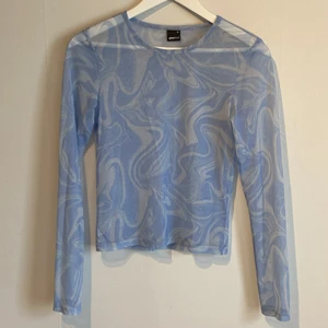 Mesh tröja - Mesh-tröja från Gina tricot 💙 knappt använd så i mycket fint skick!