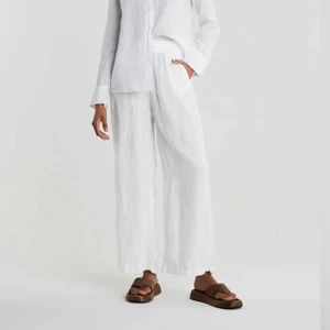 Linnebyxor - Superfina linnebyxor från Gina tricot! Passar både en S och M.