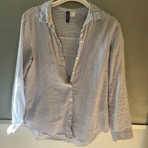 Randig skjorta  - Randig skjorta från HM