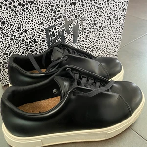 Eytys skor - Säljer mina eytys skor som var för stora (använda 1 gång). Jätte fint sick och ser ut som helt nya. 