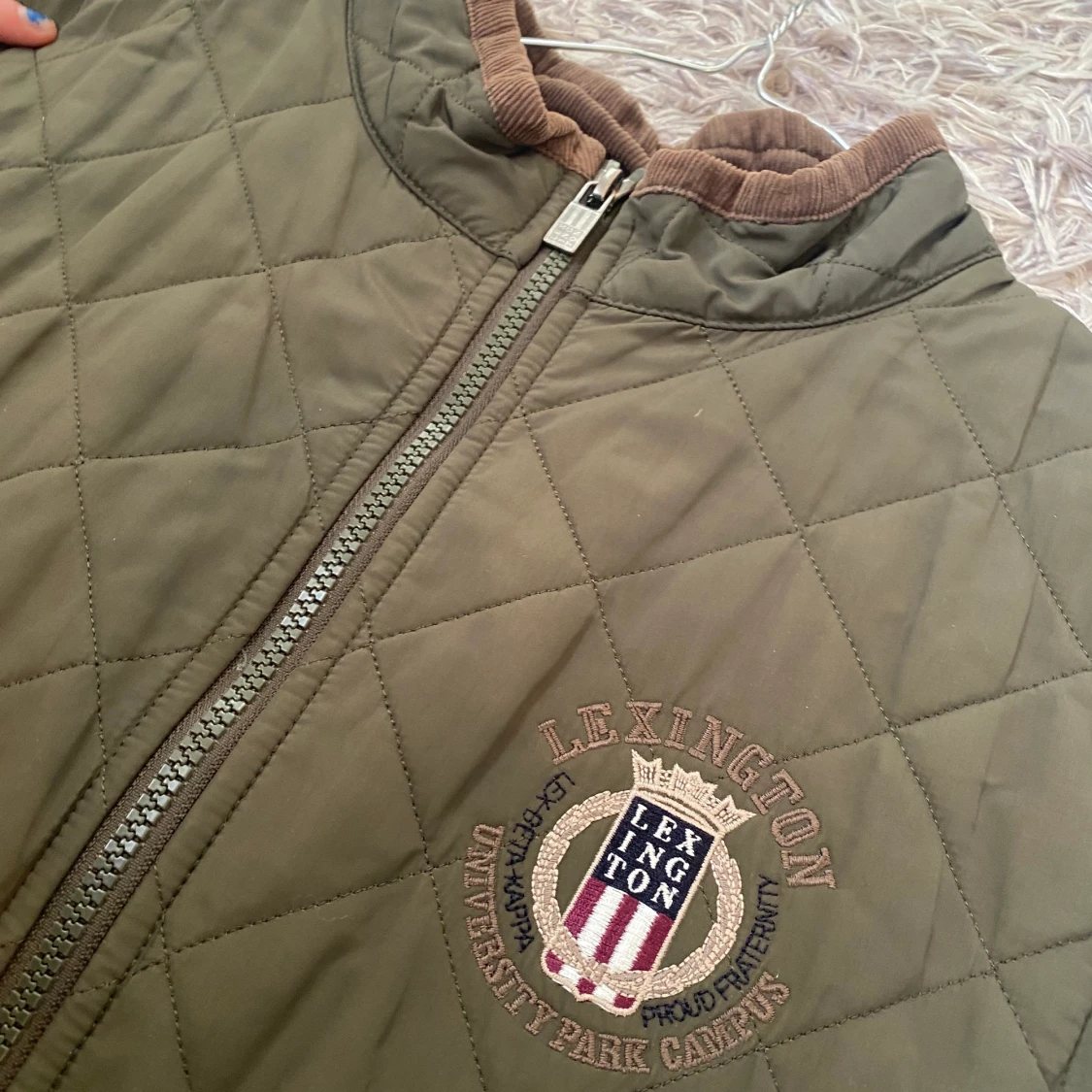 Lexington väst  - 90