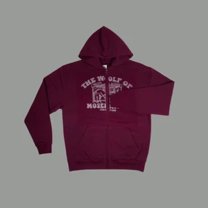 One of one hoodie - One of one hoodie i fint skick, alla stenar finns kvar och inga defekter på tröjan! Kom DM för mer bilder eller frågor!