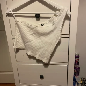 Vit topp - Vit topp. Använd 1 gång