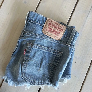 Levis shorts  - Jättesnygga, knappt använda. Passar en XS/S 