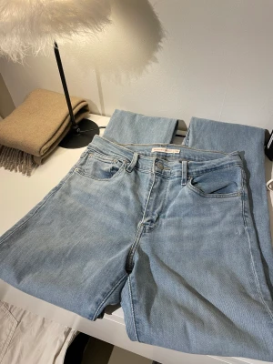 Levis jeans  - Straight leg❤️