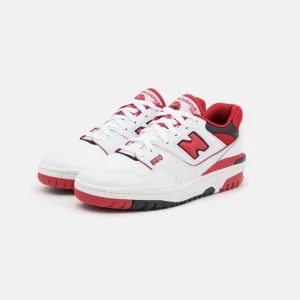 New Balance BB 550  - Säljer dessa skor i storlek 40 unisex, aldrig använda ❤️ Köpta från zalando nypris 1645 kr 