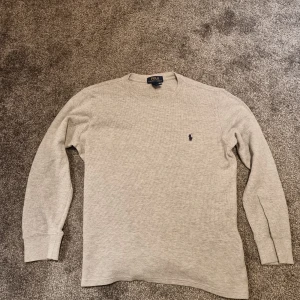 ralph lauren crew neck - Storlek: 14-16 år  Skick: 8/10