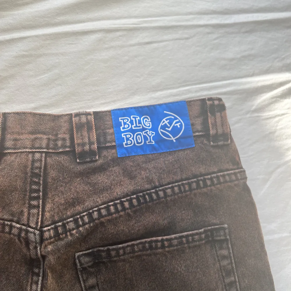 Snygga bruna polar Big boy jeans som knappt är använda. Jeans & Byxor.