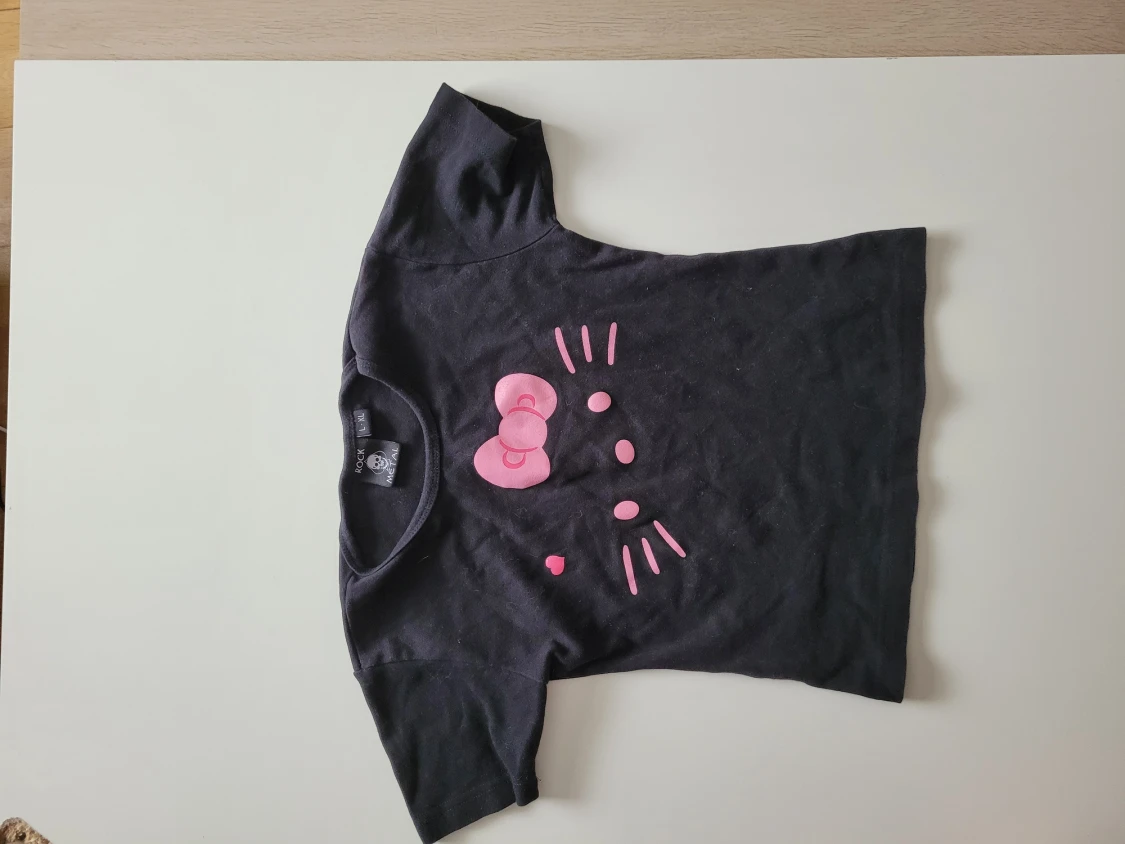 Hello kitty t-shirt