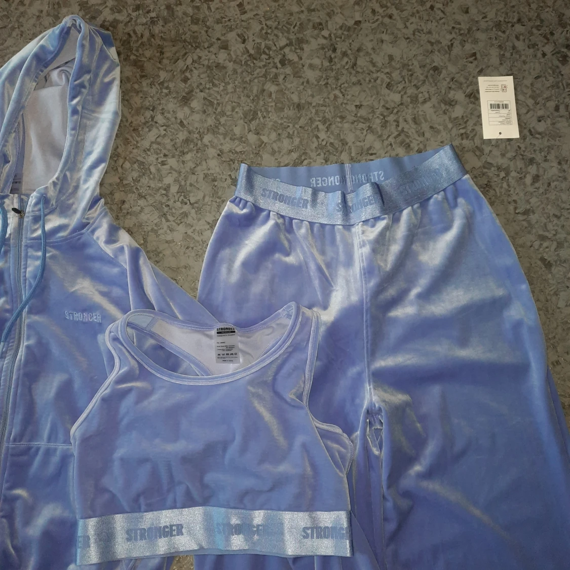 Stronger träningsset stl M. - 90