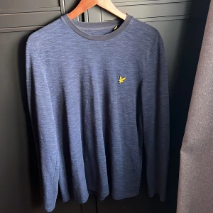 Tröja - Tröja från lyle & Scott  Skick 9/10