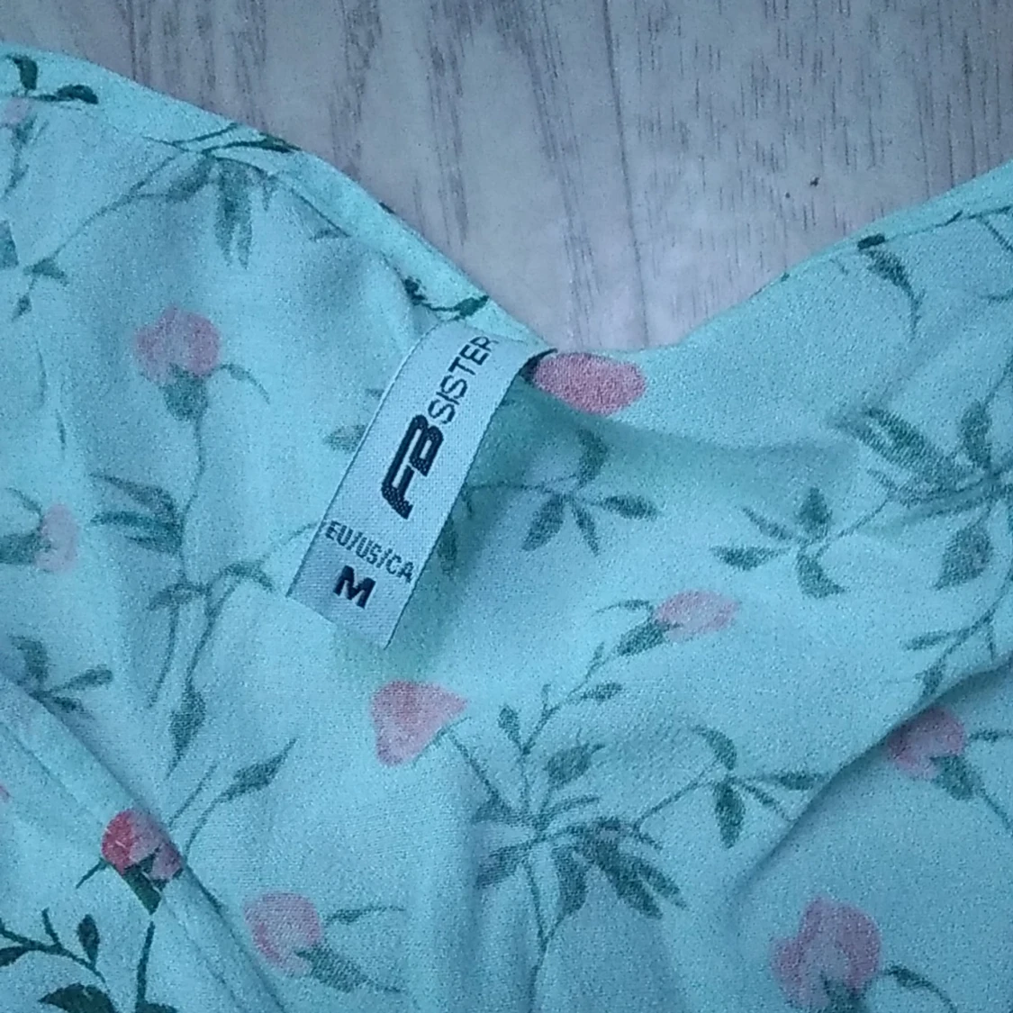 Fin tröja/blus till salu  - 90