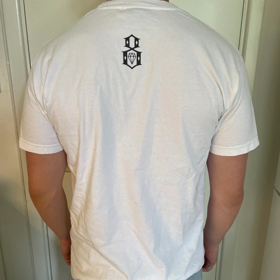 Vit T-shirt med tryck - 90