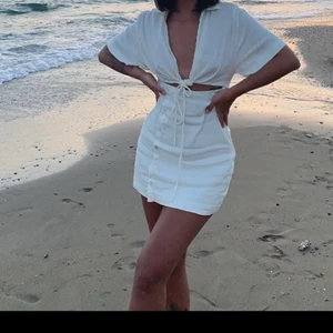 Zara klänning  - Säljer nu min finaste zara klänning som jag tycker påminner lite om jacquemus tennis dress. Så fin och gott skick! Inget fel på den alls. 