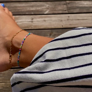 Fotkedja - Säljer jätte fina ankelkedjor i olika färger. Kan göras med mönster och i andra modeller också såklart💕 39kr st, frakten ligger på 13kr💗