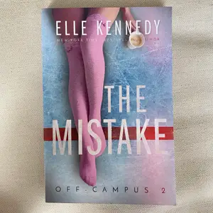 The mistake, Elle Kennedy. 2nd bok i serien. Nyskick . Nypris 141kr