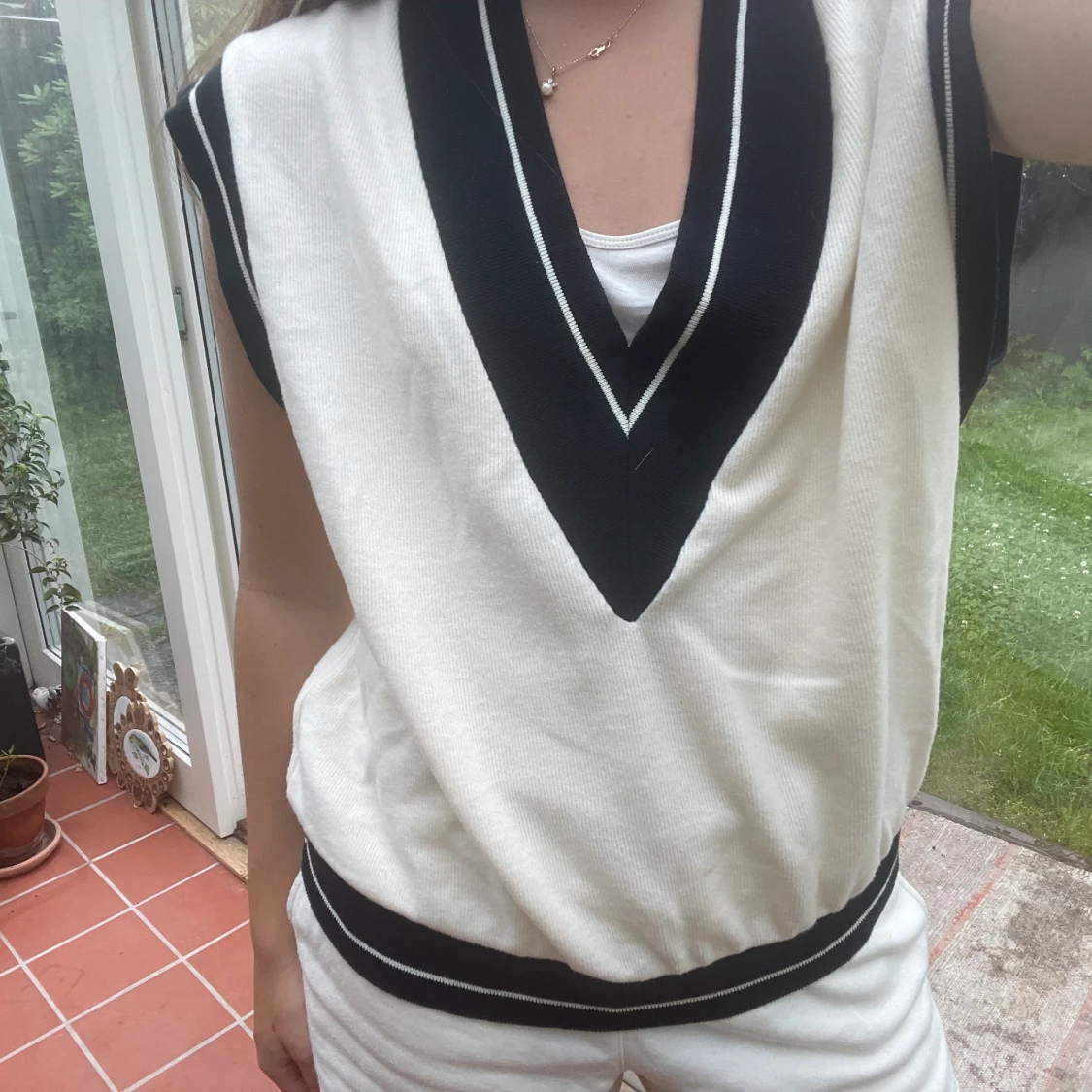 Utsåld sweater vest från Zara - 90