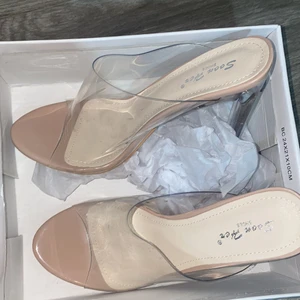 Klackskor - Klackskor i bra skick, oanvända 