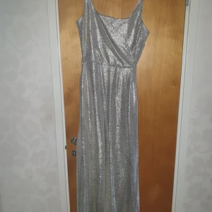 Jumpsuit  - Silver jumpsuit 