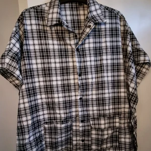 Skjorta - Skjorta, knappt använd