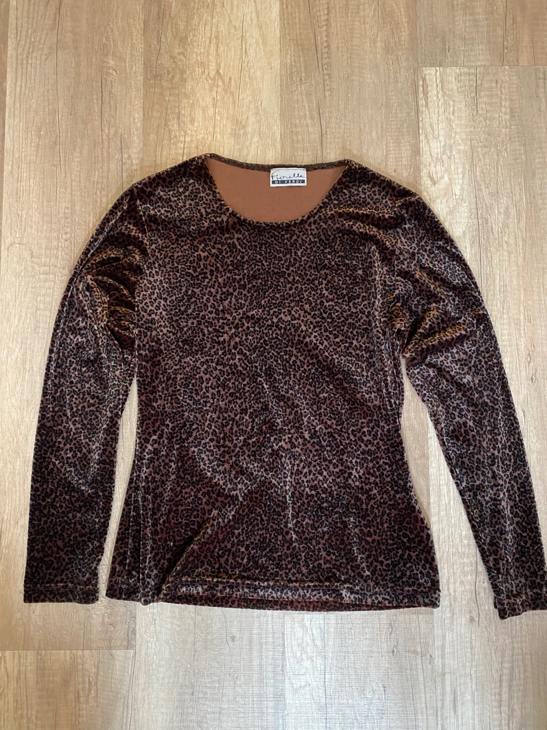 Sammetströja med leopard mönster  - 90