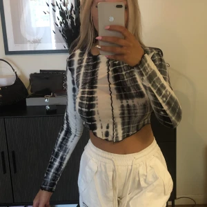 Snygg topp  - Ifrån SHEIN 