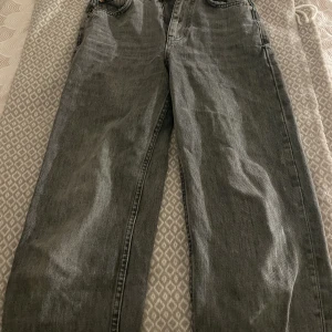Ginatricot jeans  - Jeans från ginatricot  Strl 32 Nypris 499