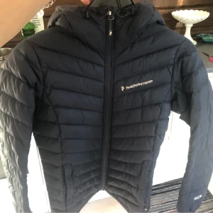 Peak performance jacka  - Såld