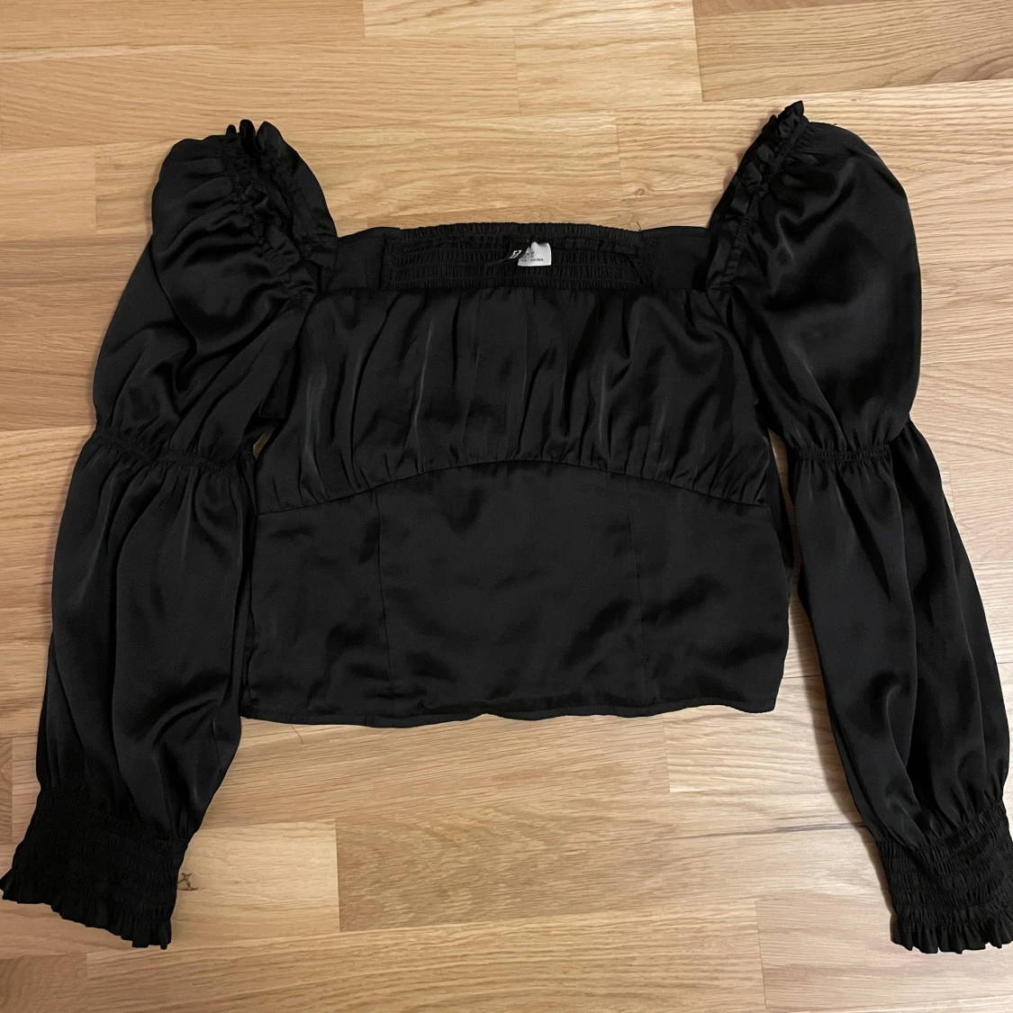 Snygg svart topp - 91