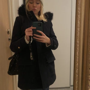 Jacka  - Jacka från hm i bra skick! Köparen står för frakt 