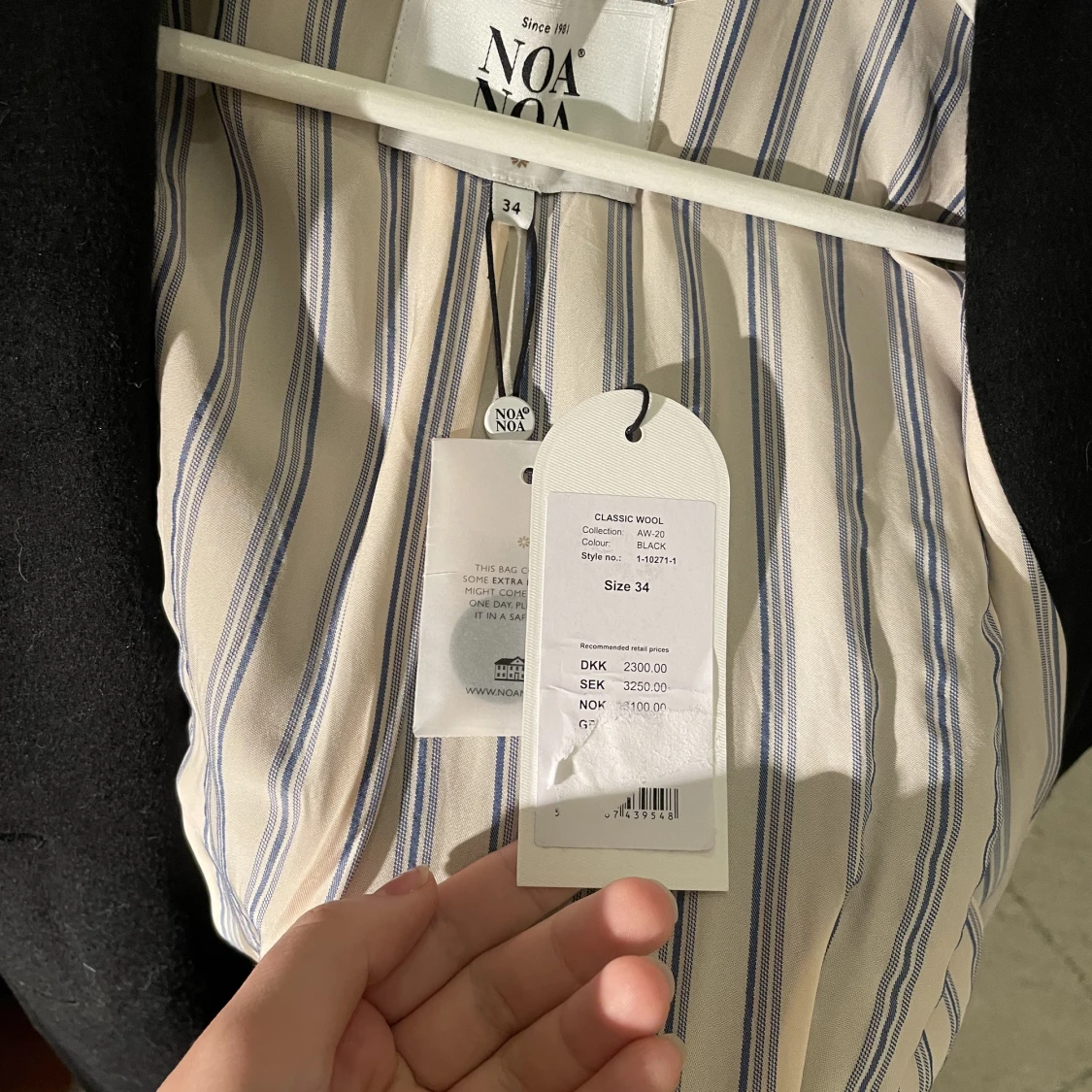 Svart NOA NOA kappa⭐️ - 91