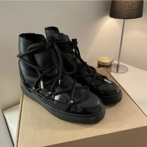 Inuikii sneakers - Inuikii sneakers i skinn. Jättebra skick! Köpta på NK❤️Nypris 3000kr