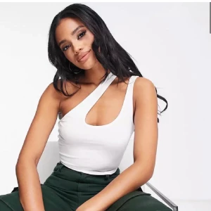 Linne / topp - Nya ribbad toppar i stl XS 100 topp 