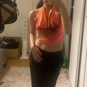 The one halterneck topp - Jättesnygg, helt ny