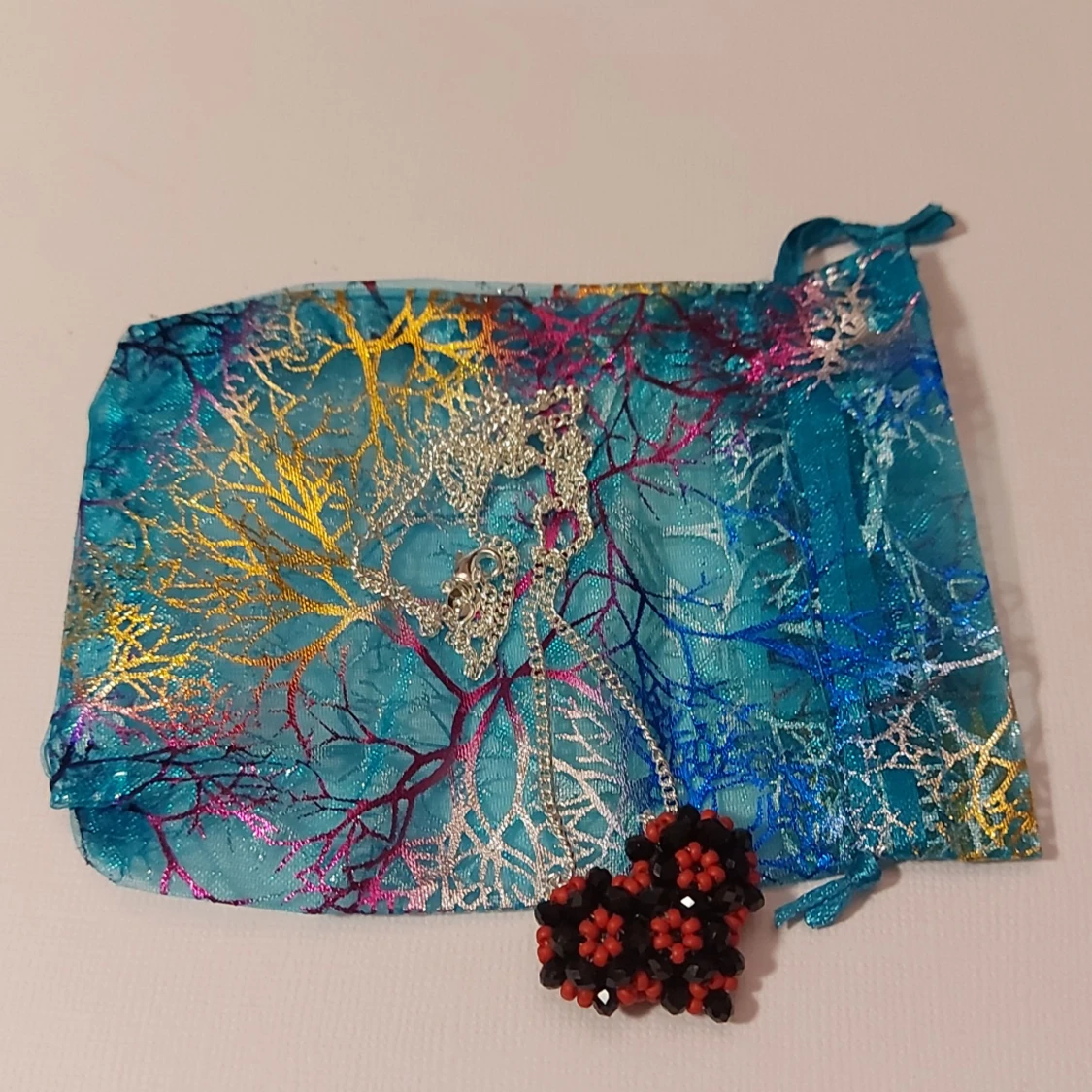 ETT TJUSIGT BULLIGT HJÄRTA (HANDGJORT) - 90