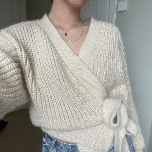 Kofta  - Kofta från Zara i storlek S! Bra skick💙