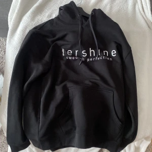 Tershine hoodie  - Använd fåtal gånger. 