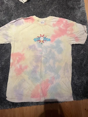 Ripndip tshirt - En tshirt jag aldrig andvänt köpte den och prova den gillade inte hur den såg ut. Pris kan diskuteras