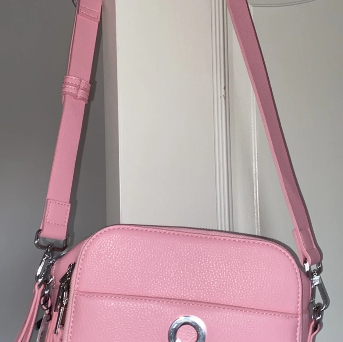 Axelremsväska NA-KD