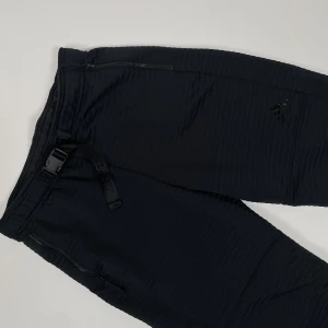 Adidas brallor - Adidas byxor otroligt varma 