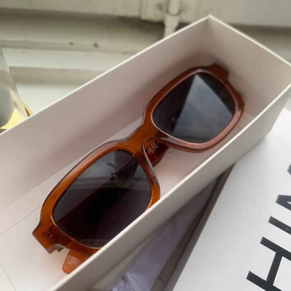 As najs solglasögon ifrån H&M kommer inte till användning. Är i nyskick!⭐️. Accessoarer.