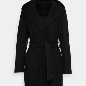 Kappa - En jätte fin kappa från Marks & Spencer, använt fåtal gånger! Köpt för 700 kr på Zalando 💕