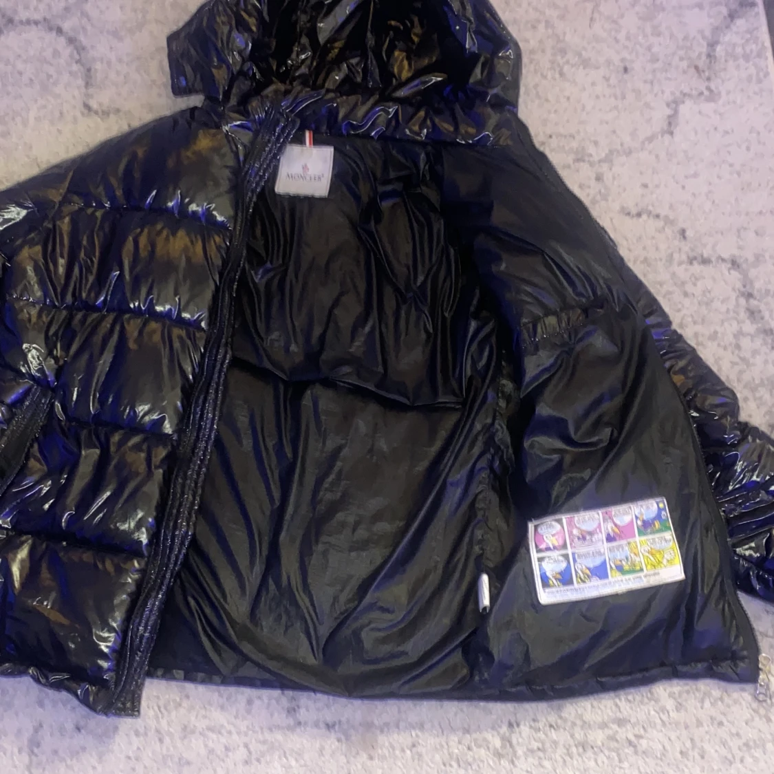 Otroligt snygg moncler jacka  - 90