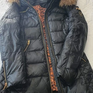 Rockandblue - Säljer Rockandblue jackan har bara snvänds under en vinter och är i bra sick köpt i butik.skriv gärna om du är intresserad 0