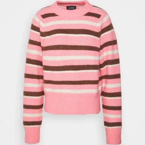 Tröja - Rosa randig tröja ifrån monki i storlek s.