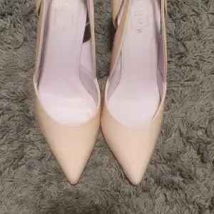 Perfect conditon tedbaker heels in size 40 