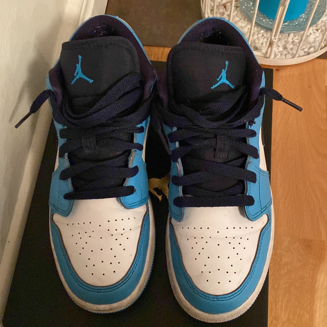 Jordan 1 low storlek 37,5 - 90