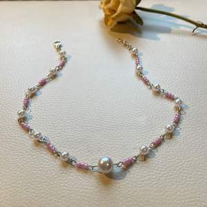 Handmade handgjord halsband med pärlor, rosa. köparen betalar frakten